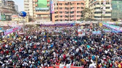 নয়াপল্টনে বিএনপি নেতাকর্মীদের ঢল