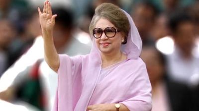 ৫ মামলায় খালাস পেলেন খালেদা জিয়া