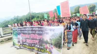 পাহাড়ে মানুষের অধিকার ফিড়িয়ে দেয়ার আহবান