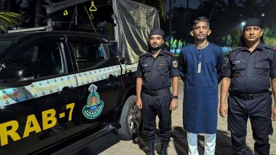 ৫ আগস্ট বিজয় মিছিলে হামলাকারী কিলার ফয়সাল গ্রেপ্তার