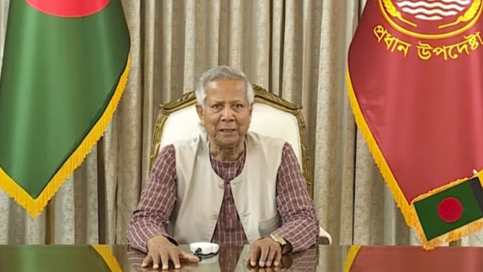 তিন পার্বত্য জেলায় পরিস্থিতি নিয়ন্ত্রণে কাজ করছে সরকার: প্রধান উপদেষ্টা