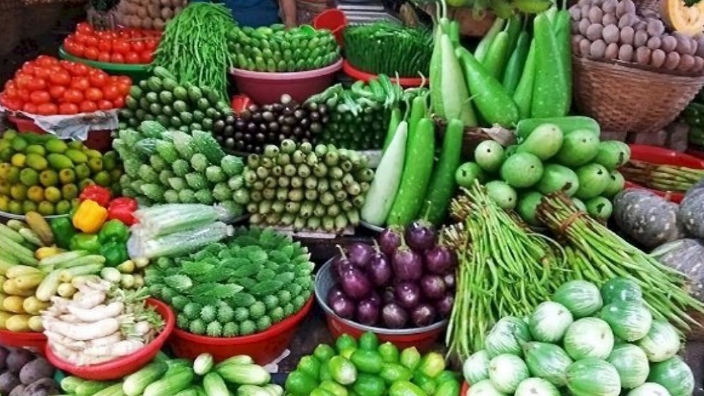 সব সবজির দামে সেঞ্চুরি, ক্রেতাদের নাভিশ্বাস