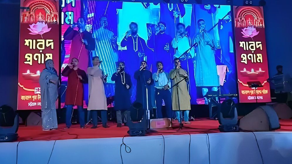 পূজামণ্ডপে ইসলামি সংগীত বিতর্ক, দুই আসামির জামিন