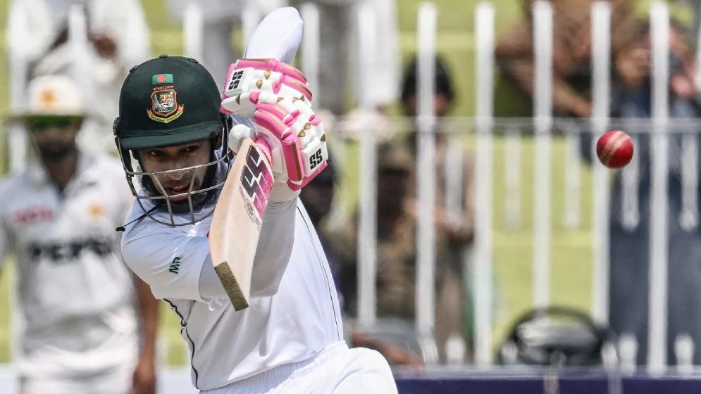 নতুন মাইলফলকের সামনে মুশফিক