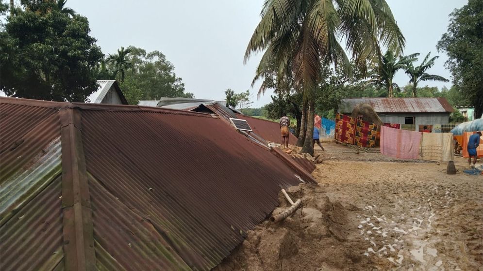 শেরপুরে ধীর গতিতে বন্যা পরিস্থিতির উন্নতি, দুর্ভোগে লাখো মানুষ