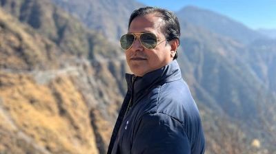 মা-বাবাকে নিয়ে আবেগঘন পোস্ট আসিফের