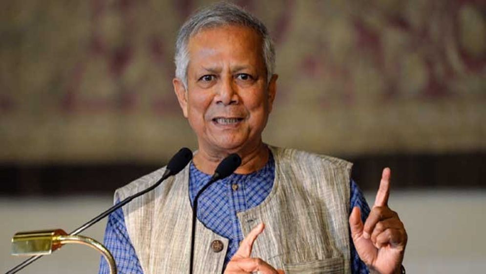 দেশে ফিরলেন প্রধান উপদেষ্টা