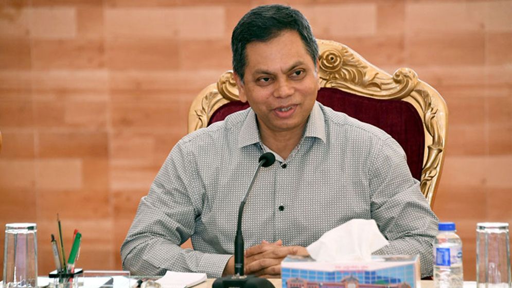 আইজিপি ময়নুলকে পররাষ্ট্র মন্ত্রণালয়ে ন্যস্ত