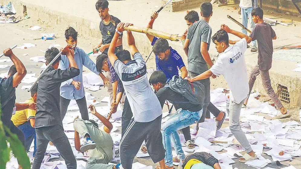 বাংলাদেশে উগ্রবাদ-অস্থিরতার শঙ্কা, ব্রিটিশ পররাষ্ট্রমন্ত্রীকে এমপিদের চিঠি