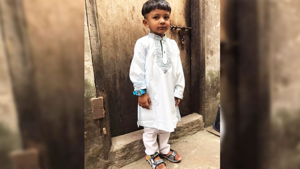 রামপুরায় দেয়াল ধসে শিশুর মৃত্যু