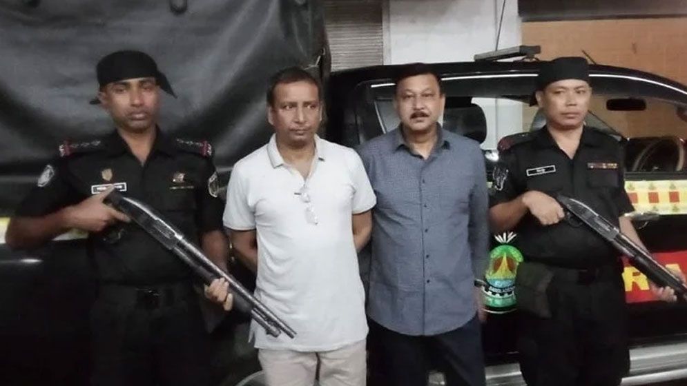 সাবেক ক্রীড়ামন্ত্রী পাপনের পিএসসহ গ্রেপ্তার ২