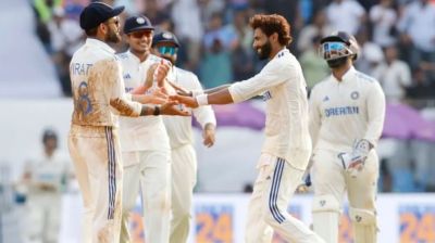 ভারতের হাতে ওয়াংখেড়ে টেস্টের নিয়ন্ত্রণ