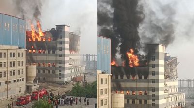 সোনারগাঁওয়ে মেঘনা গ্রুপের পেপার মিলে ভয়াবহ আগুন 