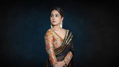 দুর্ঘটনার শিকার অভিনেত্রী হিনা