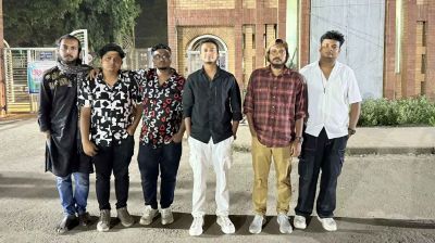 যে কারণে ৫ ঘণ্টা দাঁড়িয়ে থেকেও মঞ্চে উঠতে পারেননি তাসরিফ