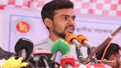 রাষ্ট্রদ্রোহের ঘটনায় যুক্ত থাকলে সে যে–ই হোক ছাড় নয়: উপদেষ্টা আসিফ