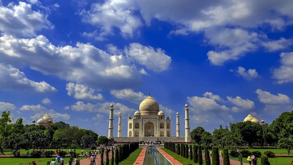 ভয়াবহ বোমা হামলায় উড়িয়ে দেয়া হবে তাজমহল, চরম আতঙ্কে হুলস্থূল