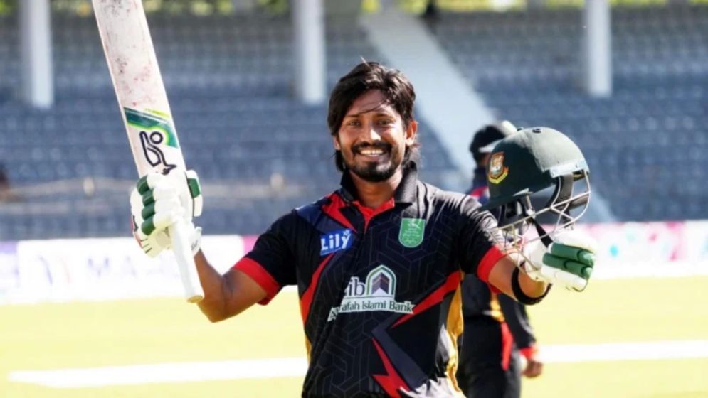 ১১ বছর পর টি-টোয়েন্টিতে বিজয়ের সেঞ্চুরি, জিতল খুলনা
