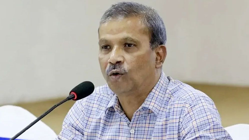 মামলা বাণিজ্য নিয়ে যে মন্তব্য করলেন আসিফ নজরুল