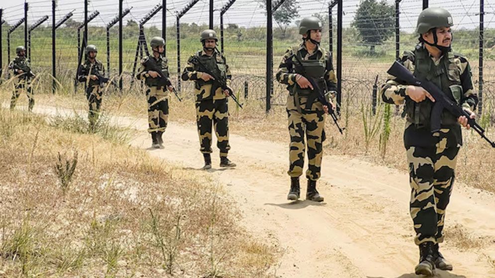 বাংলাদেশ সীমান্তে অতিরিক্ত বিএসএফ মোতায়েন, সতর্কতা জারি