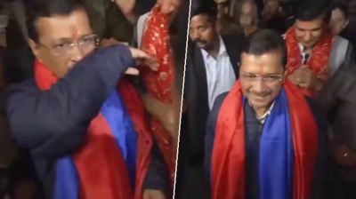 কেজরিওয়ালের ওপর তরল পদার্থ নিক্ষেপ