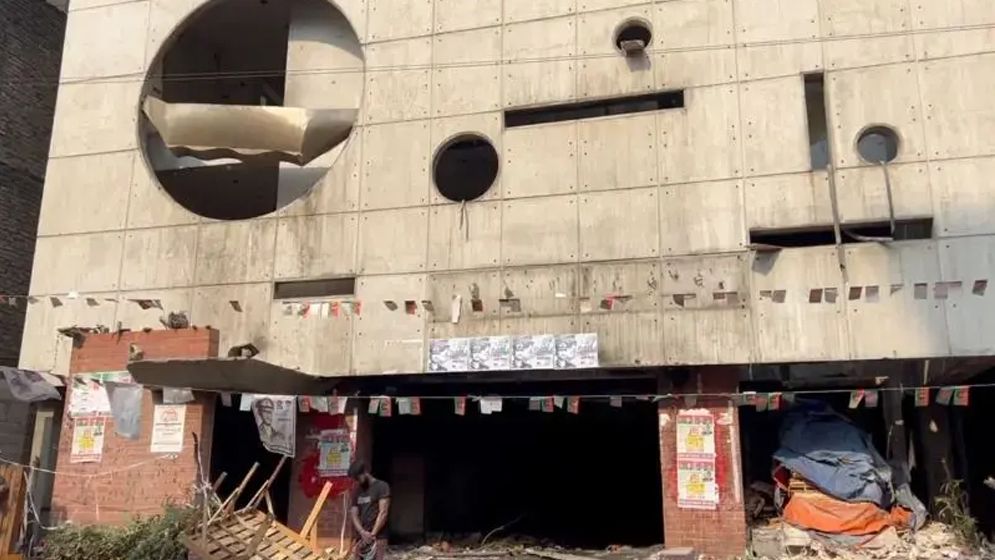 ঘুরে দাঁড়ানোর পথ খুঁজছে আওয়ামী লীগ