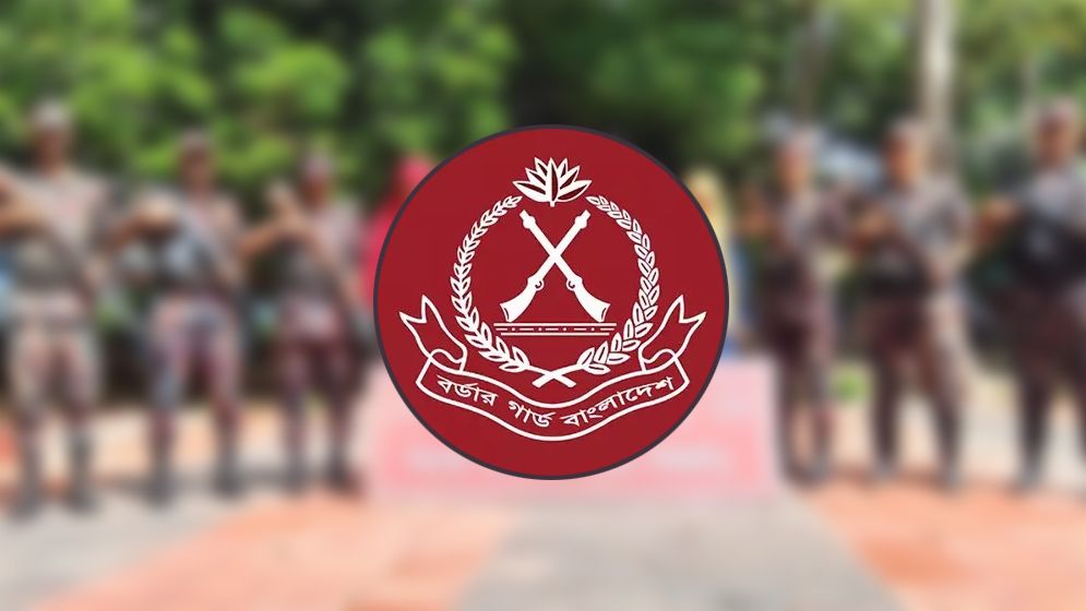 অবৈধভাবে সীমান্ত অতিক্রমের দায়ে ৪২৬ বাংলাদেশি ও ১৮ ভারতীয় নাগরিক আটক