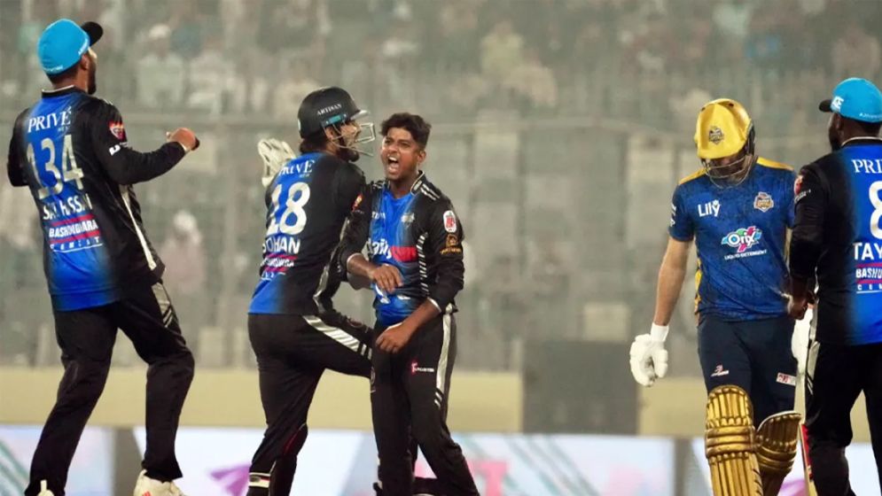 টিভি পর্দায় আজকে যত খেলা