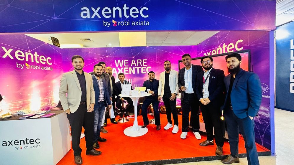 চট্টগ্রাম আইটি মেলায় নজর কাড়লো এক্সেনটেক উদ্ভাবনী প্রযুক্তি