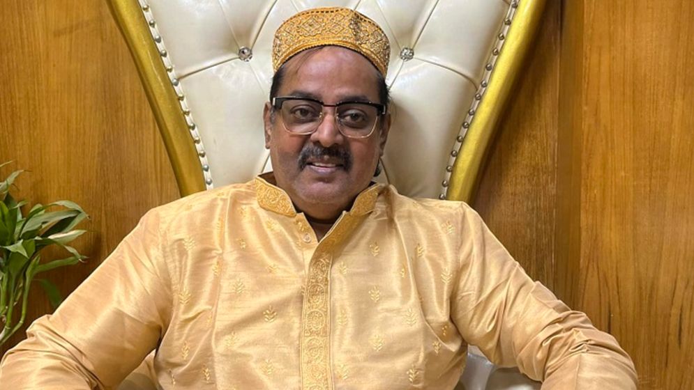 মায়ের নামে মসজিদ নির্মাণ করলেন ডিপজল