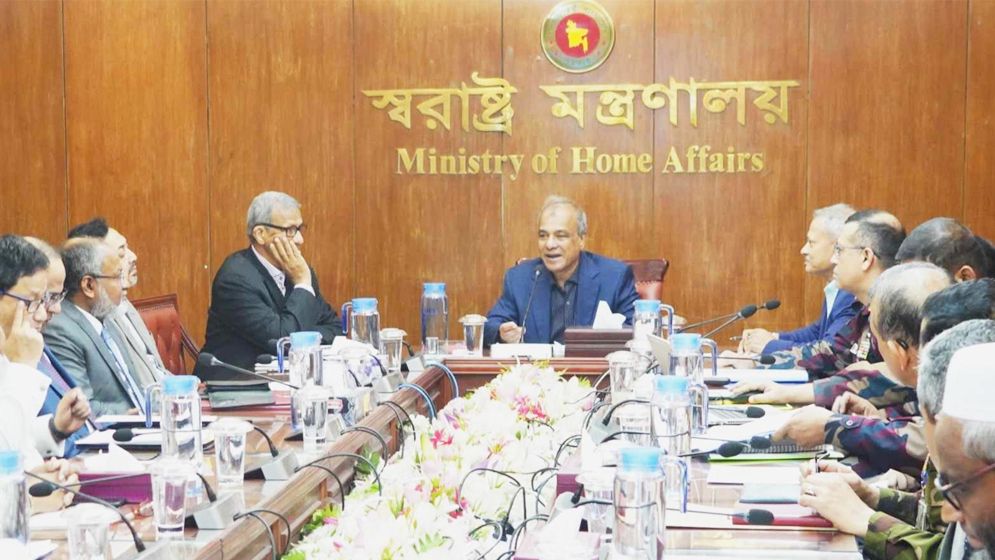 ভারতের সঙ্গে অসম চুক্তি নিয়ে আলোচনা হবে : স্বরাষ্ট্র উপদেষ্টা