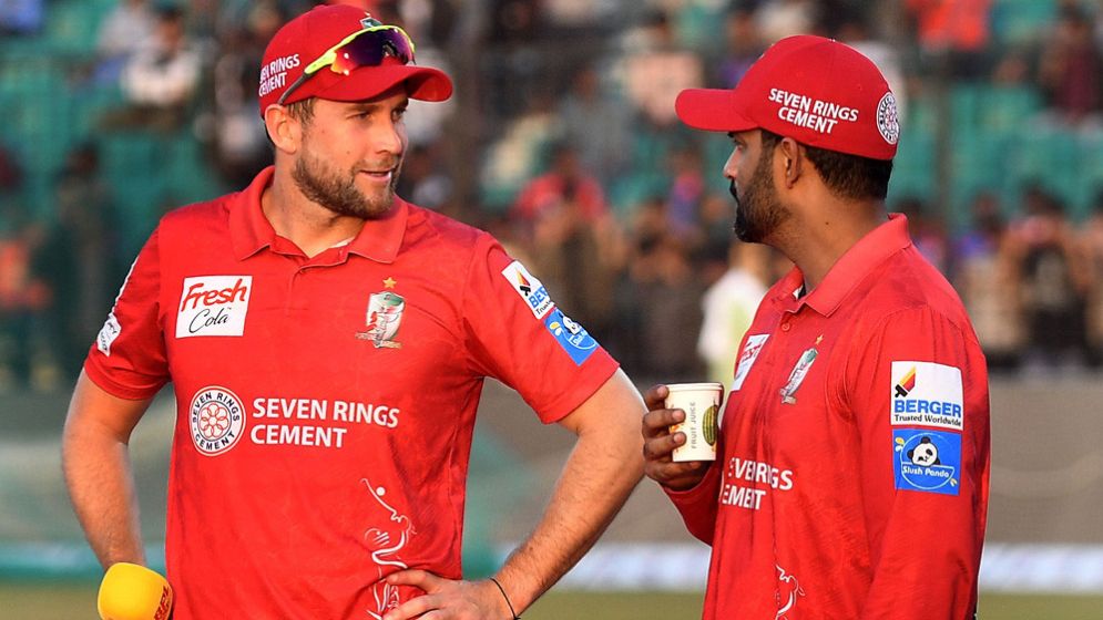 তামিমের সঙ্গে ‘ঝামেলা’ নিয়ে মুখ খুললেন মালান