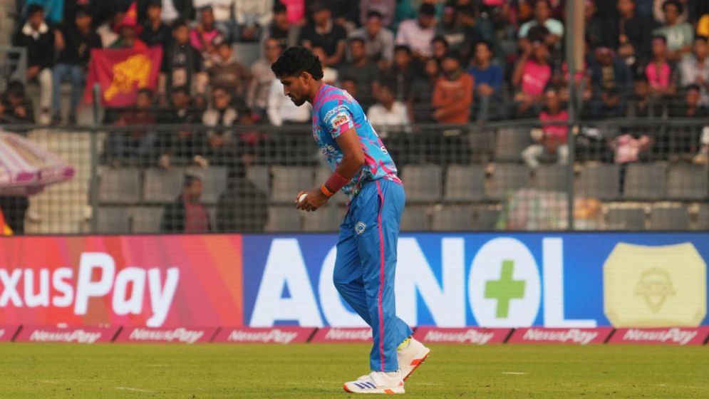 খেলার মাঝেই মায়ের মৃত্যুর খবর পেলেন খালেদ