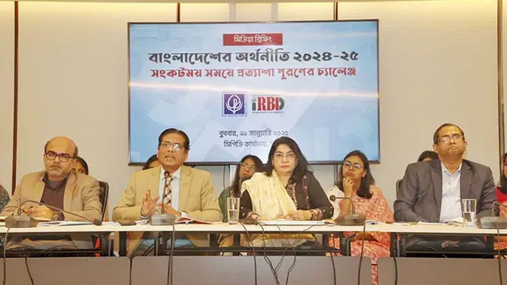 কর্মসংস্থান বাড়াতে পারেনি অন্তর্বর্তী সরকার