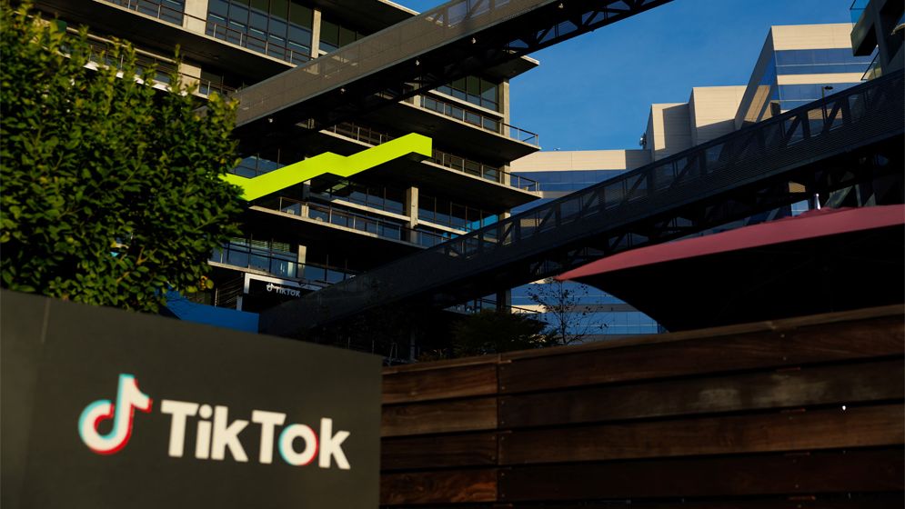 বাইডেনের কাছে টিকটক নিষিদ্ধের সময়সীমা বাড়ানোর আহ্বান