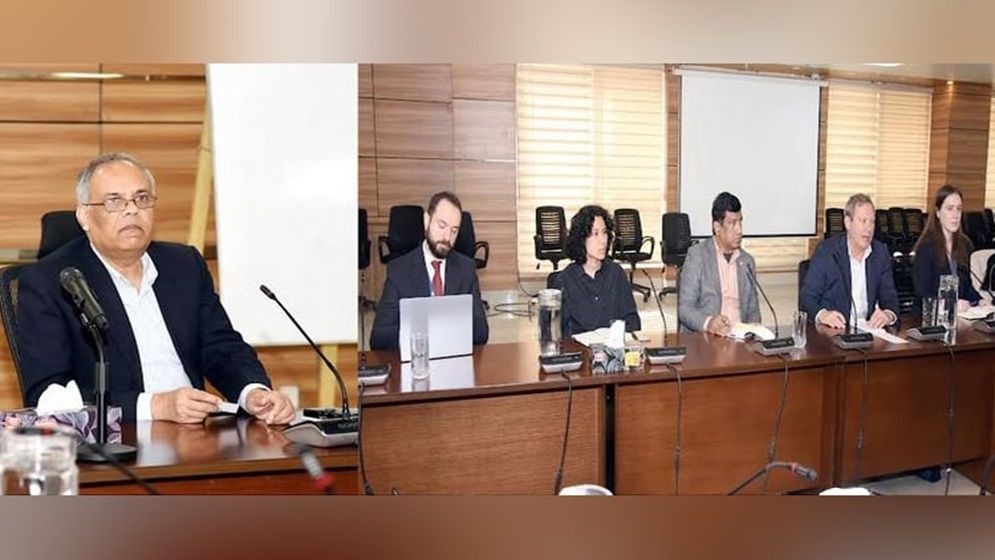 গণমাধ্যমের সংস্কার নির্বাচনকেন্দ্রিক নয়, গণতন্ত্রমুখী: কামাল আহমেদ