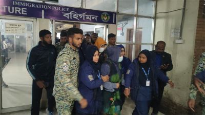 ভারতে যাওয়ার সময় ইডেন কলেজের ছাত্রলীগ নেত্রী ও তার ভাই আটক