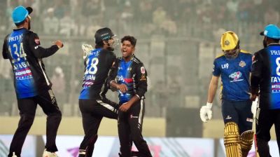 টিভি পর্দায় আজকে যত খেলা