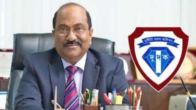 সাত ঘণ্টায়ও খুলেনি লকার