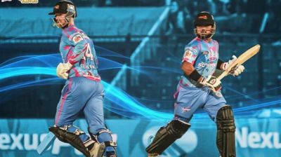 ক্লার্কের সেঞ্চুরিতে পাহাড়সম পুঁজি চিটাগংয়ের