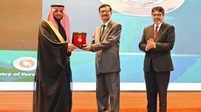 ‘বাংলাদেশ মেডেল ফর ডিপ্লোম্যাটিক এক্সিলেন্স’ পেলেন সৌদি রাষ্ট্রদূত