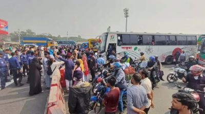 থানা থেকে যুবদল নেতাকে ছিনিয়ে নেয়ার প্রতিবাদ, ঢাকা-মাওয়া এক্সপ্রেসওয়ে অবরোধ