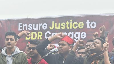 বিডিআর হত্যাকাণ্ডের বিচার দাবিতে শহীদ মিনারে গণজমায়েত