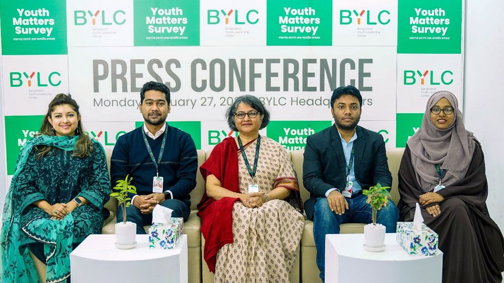তরুণরা মত প্রকাশে এখন বেশি স্বাচ্ছন্দ্য বোধ করছেন: বিওয়াইএলসি জরিপ