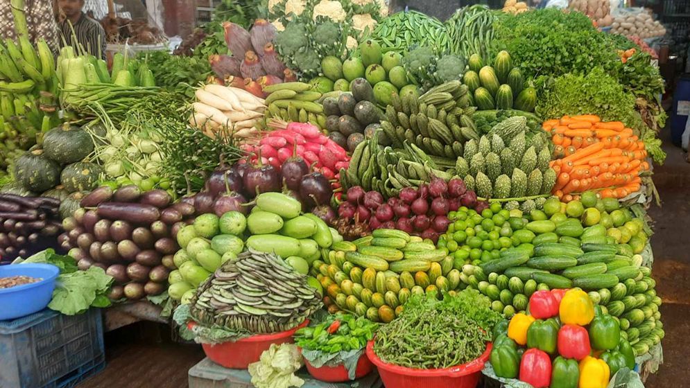 সবজিতে সয়লাব বাজার, কমেছে দামও