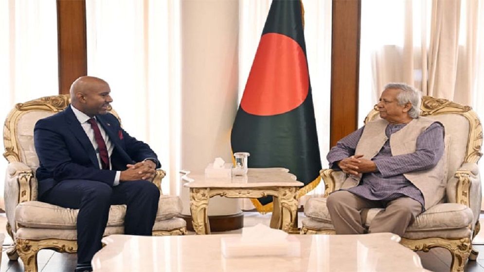 জনগণের টাকা চুরি করে বেগম পাড়ায় সম্পদ, ফেরাতে কানাডার সহযোগিতা চাইলেন প্রধান উপদেষ্টা