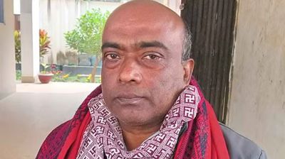স্ত্রী আওয়ামী লীগের লিফলেট বিতরণ করায় স্বামীকে মারধর, পরে গ্রেপ্তার
