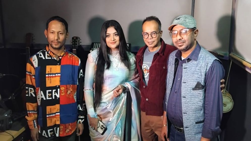 ‘বরবাদ’ নিয়ে আসছেন সালমা-জুয়েল