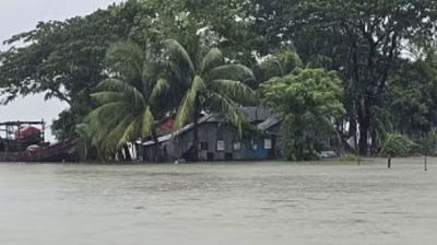 স্থলভাগে নিম্নচাপ, ৫ বিভাগে অতি ভারী বৃষ্টির আশঙ্কা