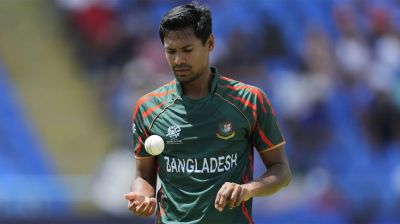 পাকিস্তান সিরিজ থেকে ছিটকে গেলেন মোস্তাফিজ